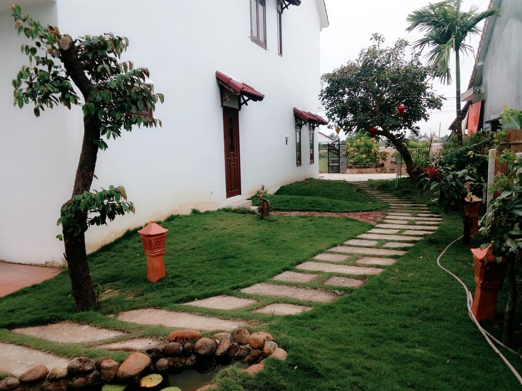 The Field Homestay Хойан Экстерьер фото