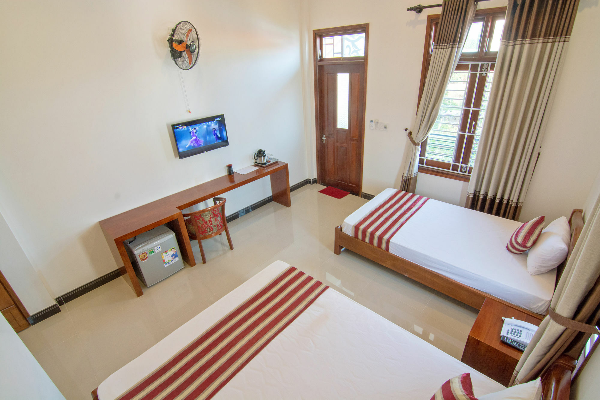 The Field Homestay Хойан Экстерьер фото