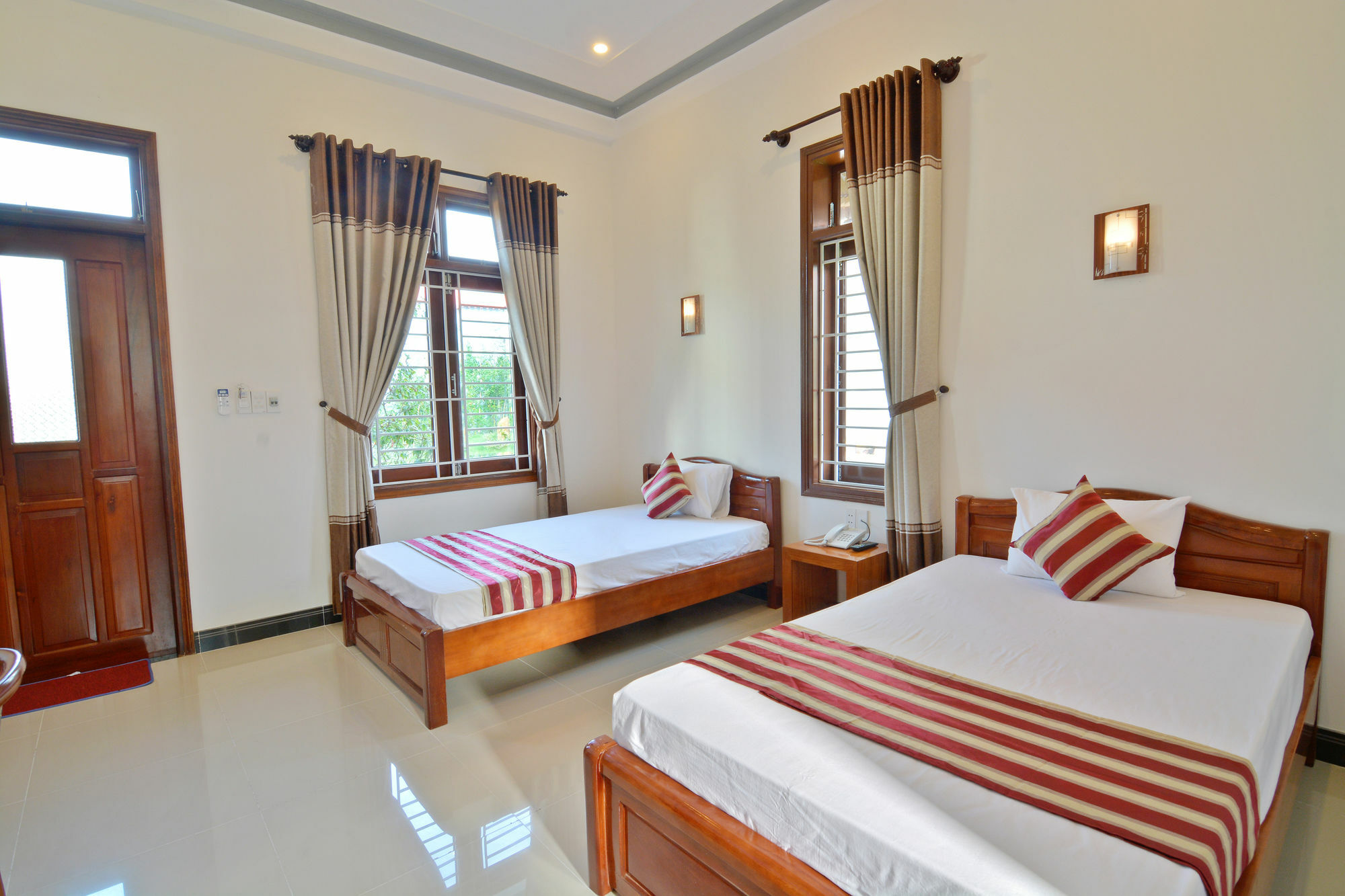 The Field Homestay Хойан Экстерьер фото